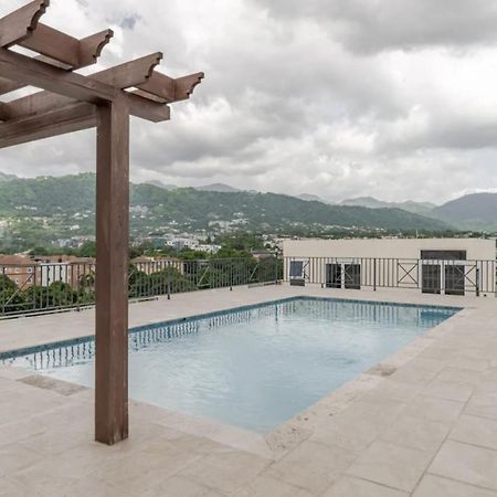 Luxe City Oasis 2Br With Rooftop Pool And Gym Kingston Luaran gambar