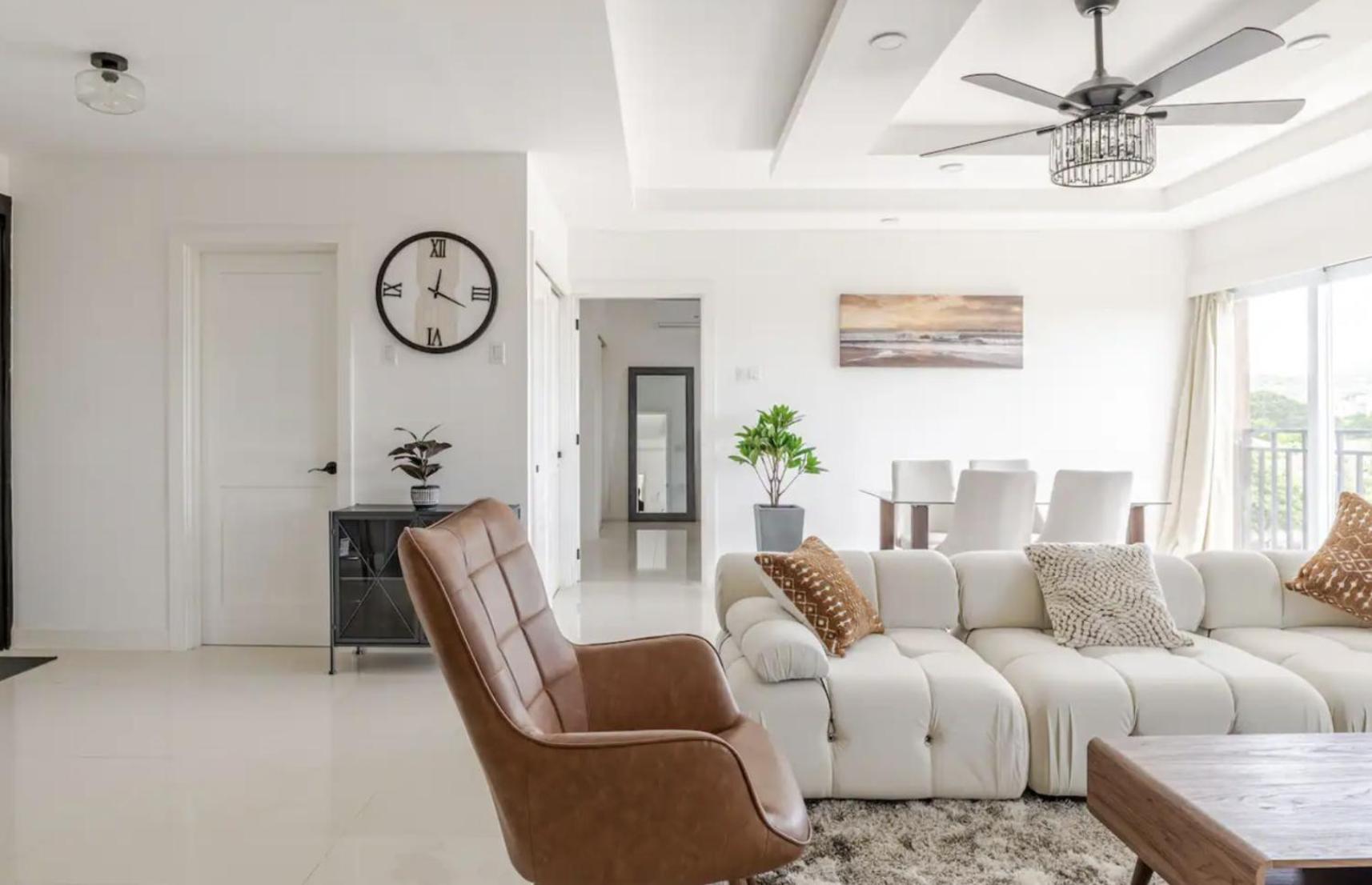 Luxe City Oasis 2Br With Rooftop Pool And Gym Kingston Luaran gambar